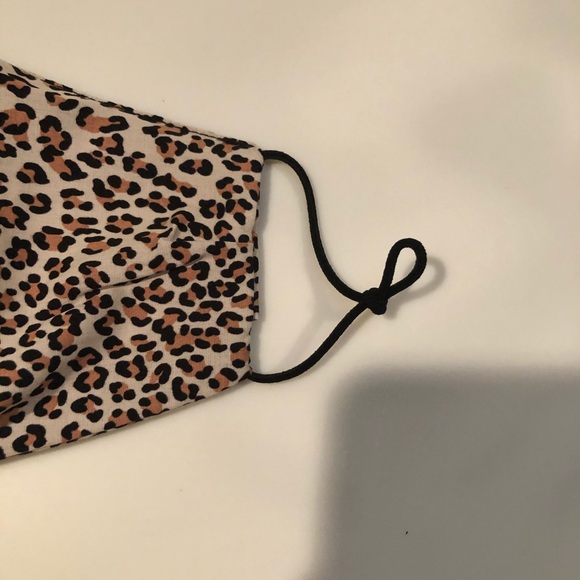 Cheetah Print Face Mask - Reusable - Picture 3 of 4